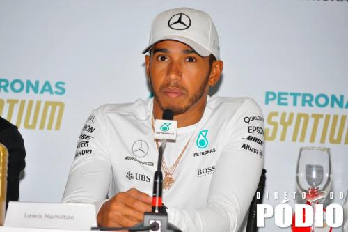 3.-Coletiva-de-Imprensa-Lewis-Hamilton-2017